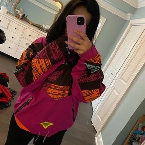 Retro/vintage 90’s pull over pink wind breaker 💗